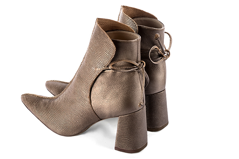 Bronze beige women's ankle boots with laces at the back. Tapered toe. High flare heels. Rear view - Florence KOOIJMAN